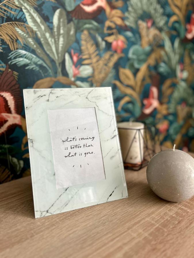 Becca'S Downtown Apartment With Private Parking أرادايا المظهر الخارجي الصورة