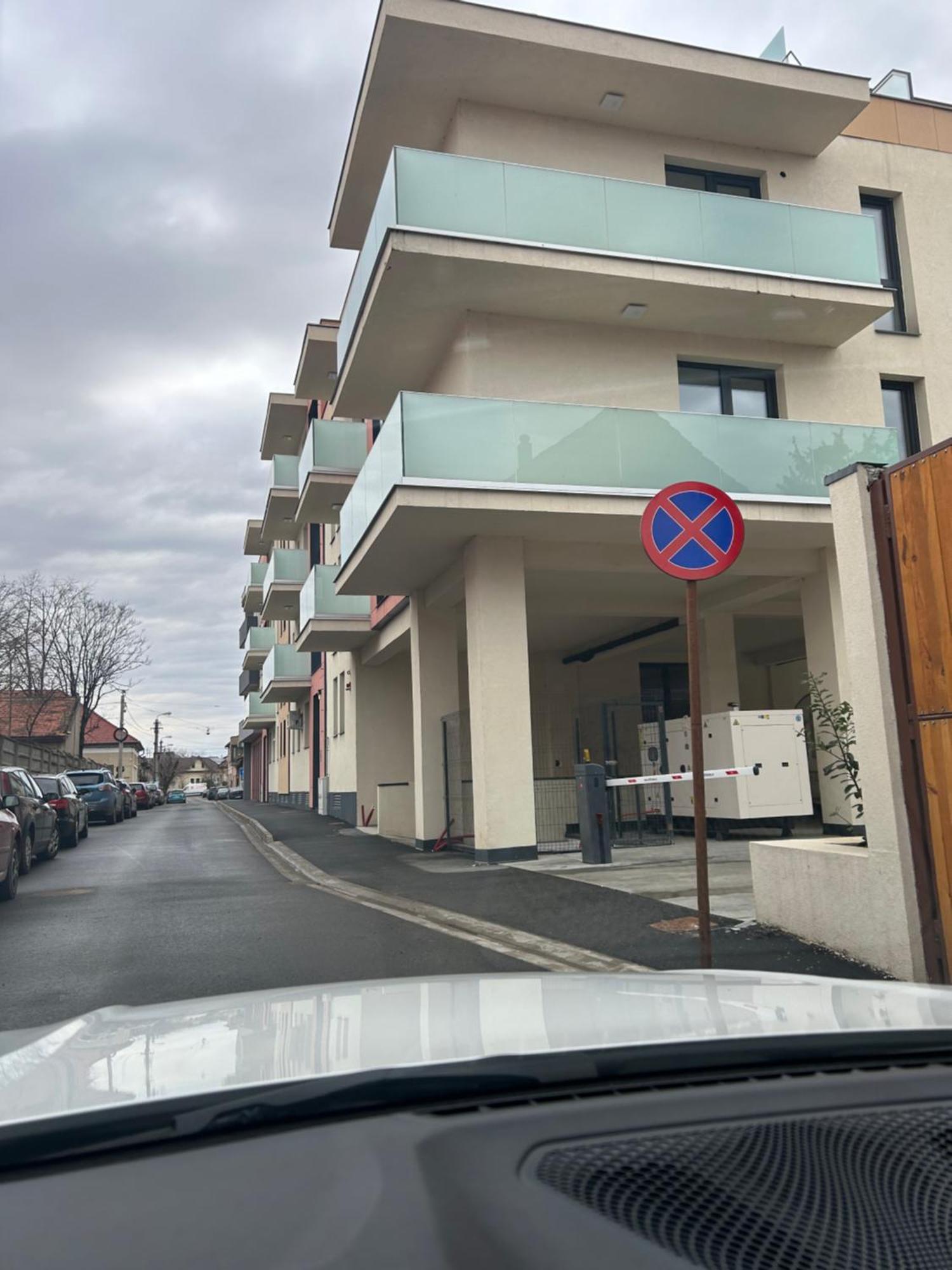 Becca'S Downtown Apartment With Private Parking أرادايا المظهر الخارجي الصورة